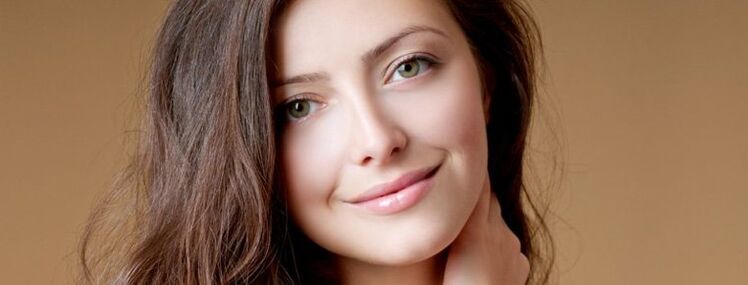 Girl with well-groomed, healthy hair